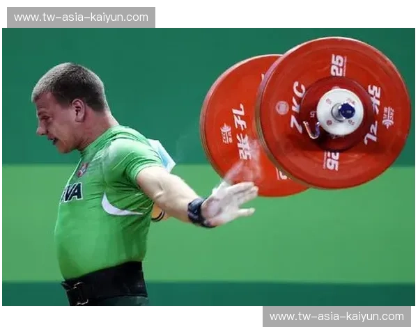 解析“举重VAR判罚”：公平、公正、透明的新时代体育审判