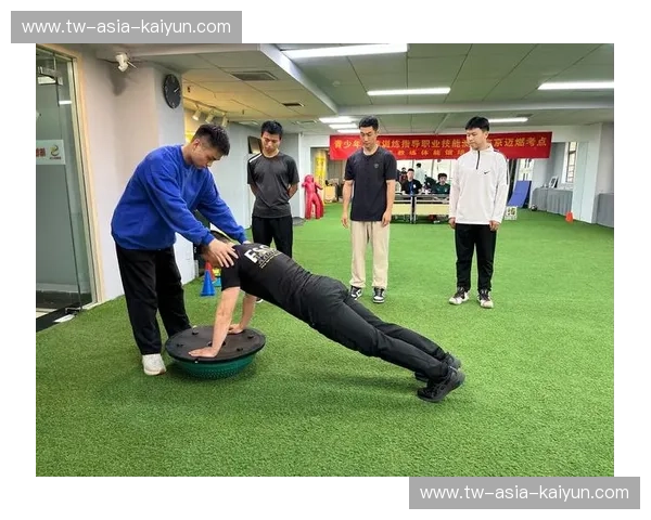 橄榄球体能师：让你在场上比对手多出一倍的爆发力与坚持力